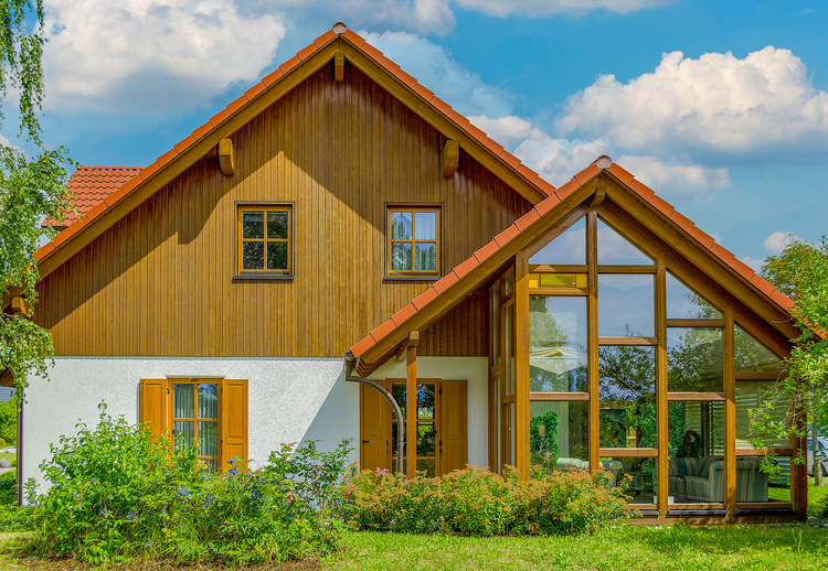 一棟貸しの高級貸別荘・ラグジュアリーグランピング