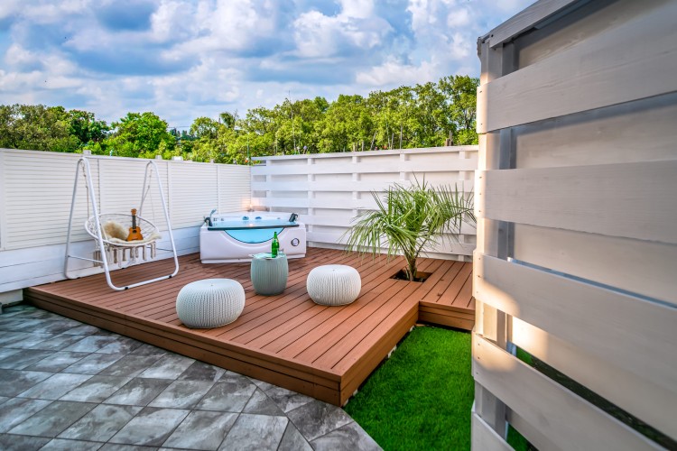 千葉県 館山・南房総のコテージ｜デュエットリゾート白浜ローズの写真：リゾート感たっぷり