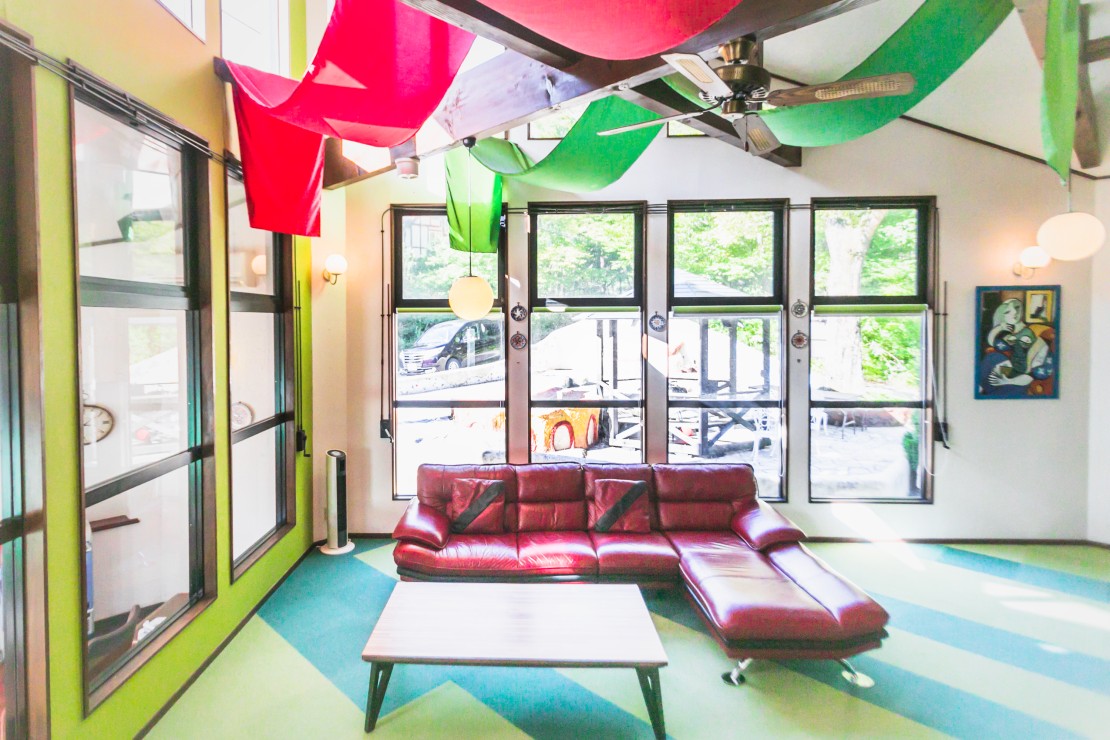 デュエットリゾートHana那須イタリア｜栃木県・那須・板室｜ゆとりのある大きなソファー