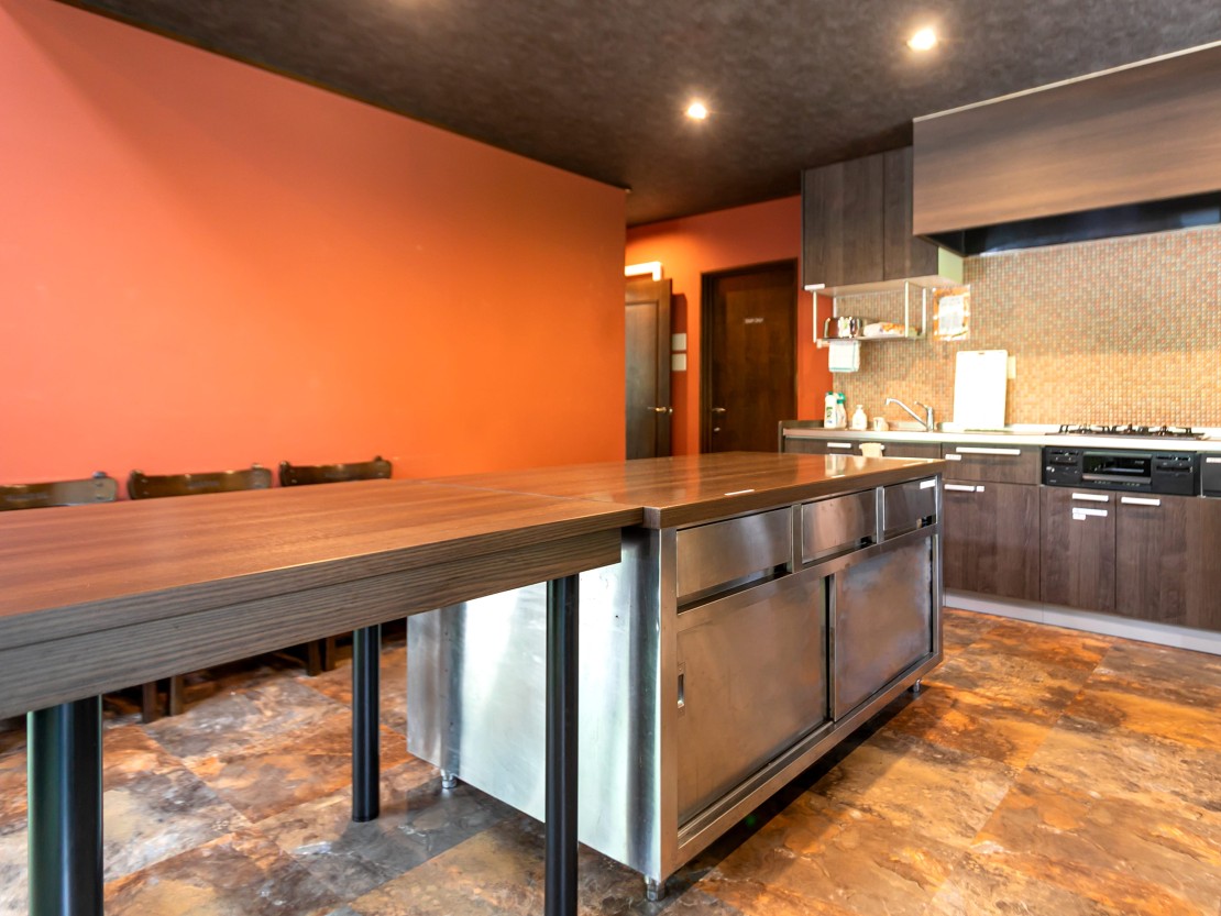 デュエットリゾートHana那須イタリア｜栃木県・那須・板室｜お店のように広いキッチン