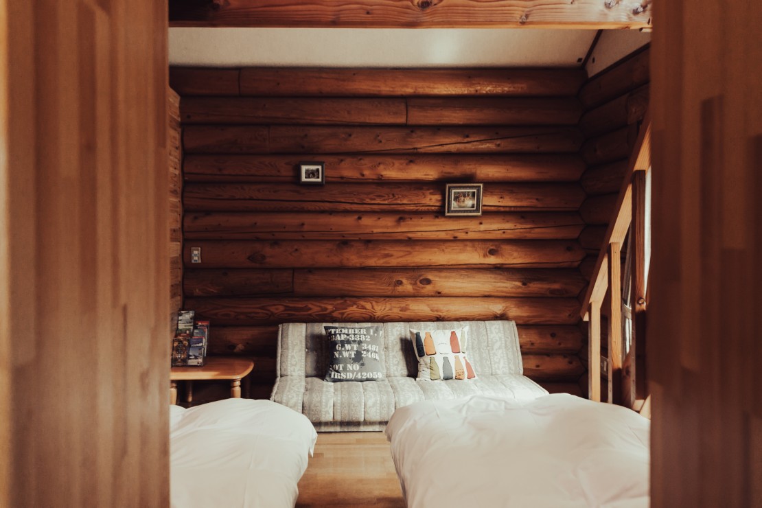 デュエットリゾートHana那須スイス｜栃木県・那須・板室｜落ち着いた室内