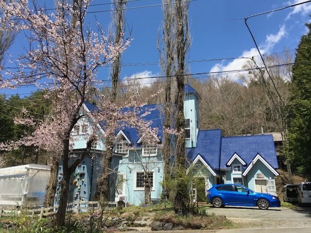 ゲストハウスティータイム｜山梨県・山中湖・忍野｜ペンション棟ティータイム外観1