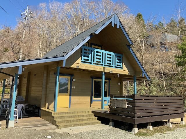 ゲストハウスティータイム｜山梨県・山中湖・忍野｜コテージブロー外観1