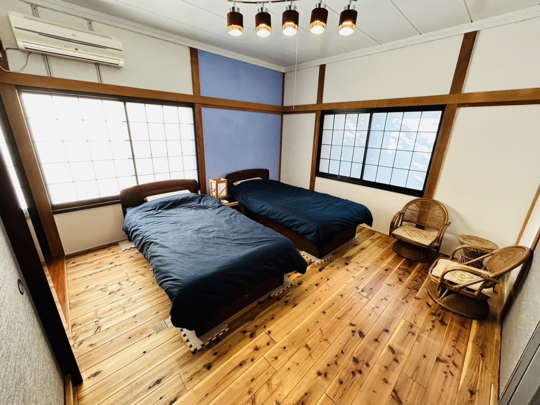 K’sVillage平砂浦ハウスS｜千葉県・館山・南房総｜和モダンにリフォームした寝室でお寛ぎ下さい