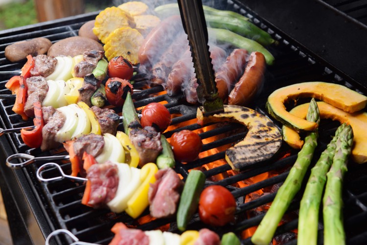 千葉県 木更津・君津・富津のコテージ｜【GVR】Sihe-Don　しへえどんの写真：屋根付きBBQ　