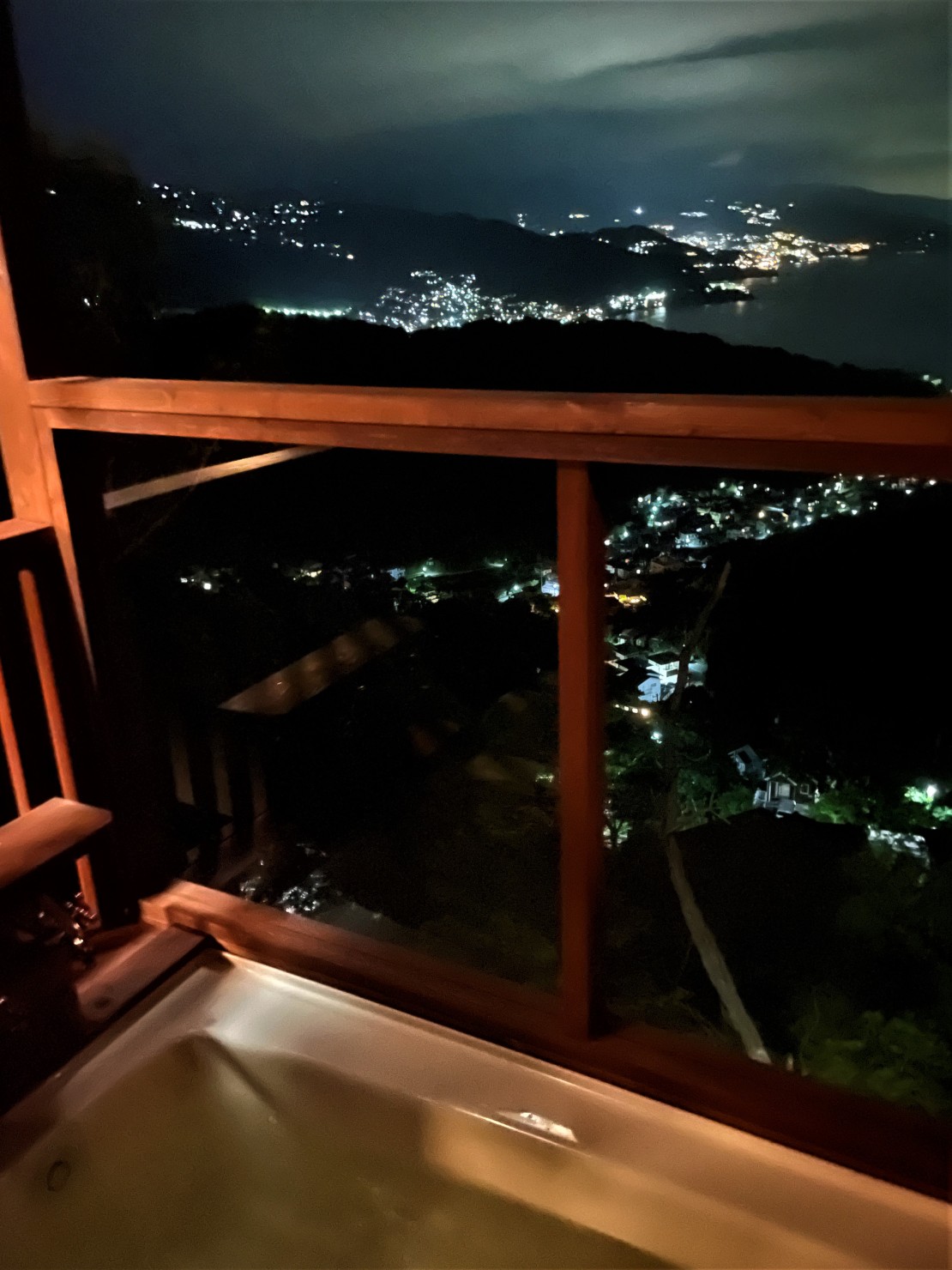 天空露天風呂（温泉）熱海マーベラス｜静岡県・熱海｜露天風呂　熱海を一望（花火大会みれます）