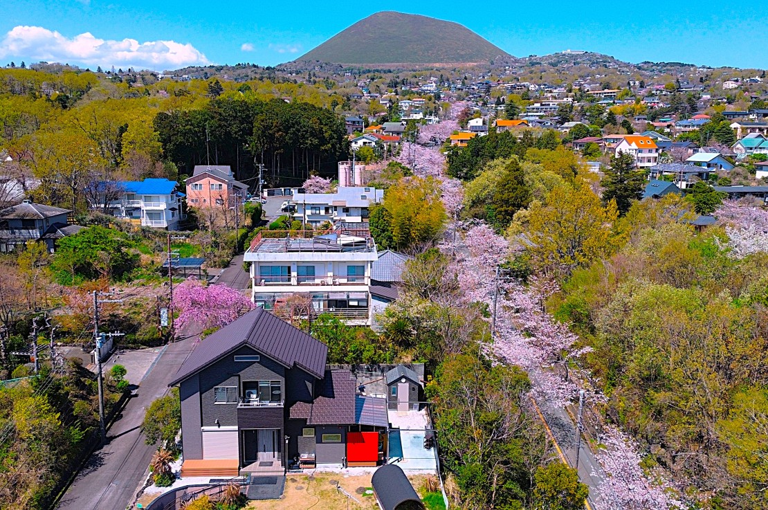 ポッケまほろ｜静岡県・伊豆高原｜桜並木や駅徒歩圏内