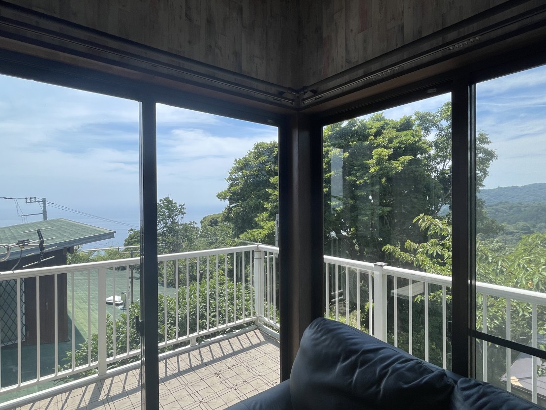 熱海ルピナス｜静岡県・熱海｜海と山並