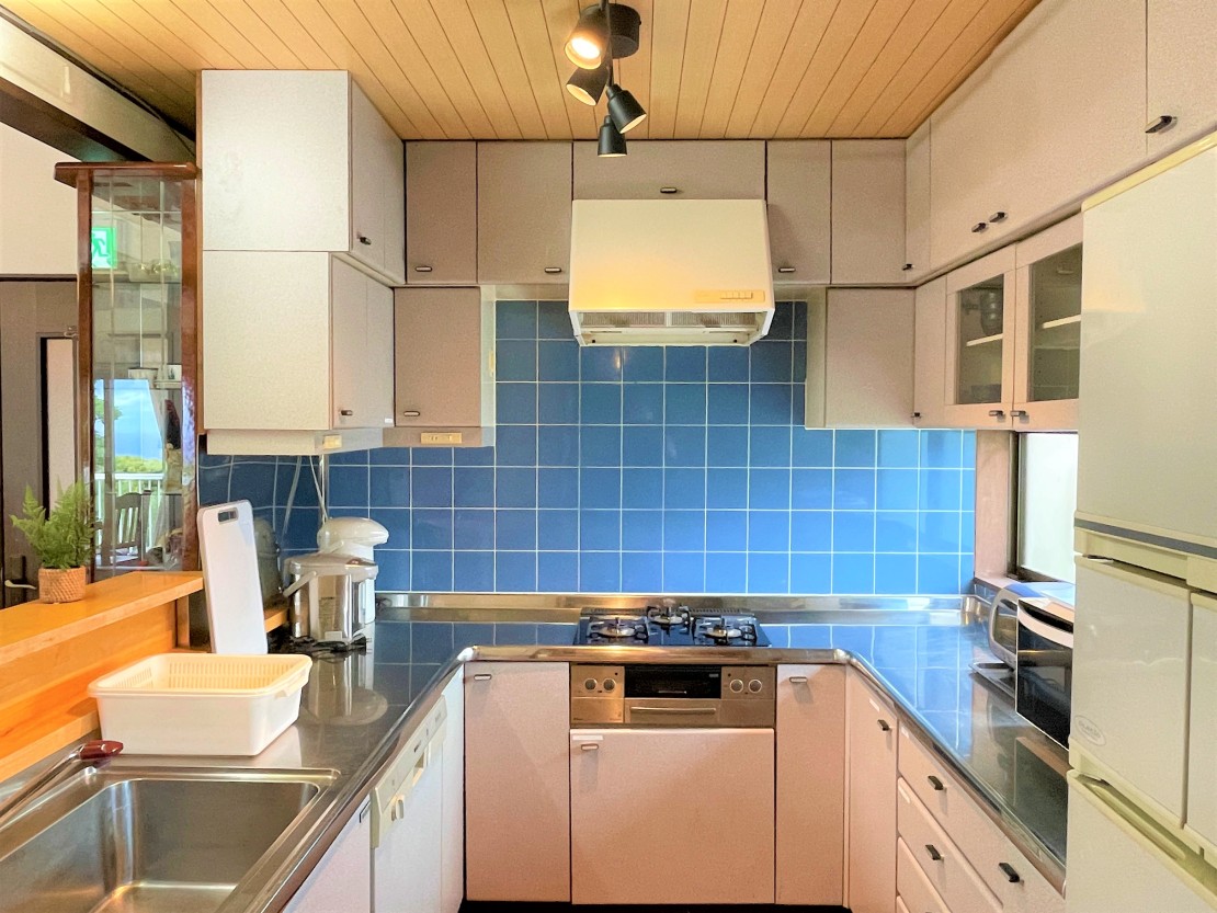 熱海ルピナス｜静岡県・熱海｜食器と調理器具を用意しました