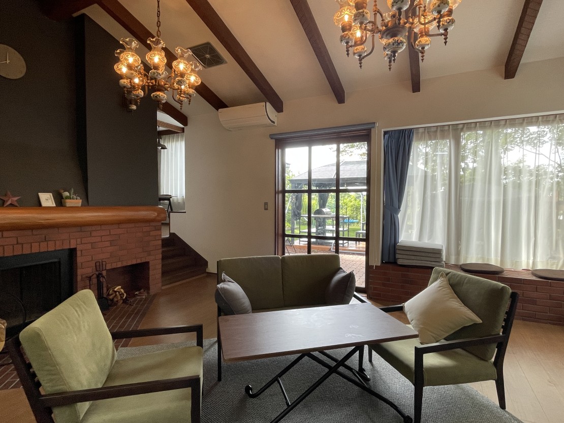 静岡県 伊豆高原のコテージ｜高原エールの写真：リビング