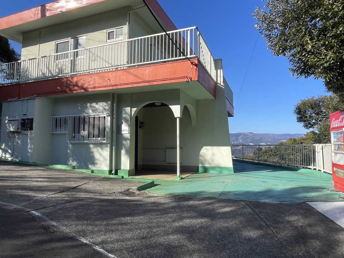 絶景コテージ　マリンテラス熱海｜静岡県・熱海｜駐車場は4台以上🅿