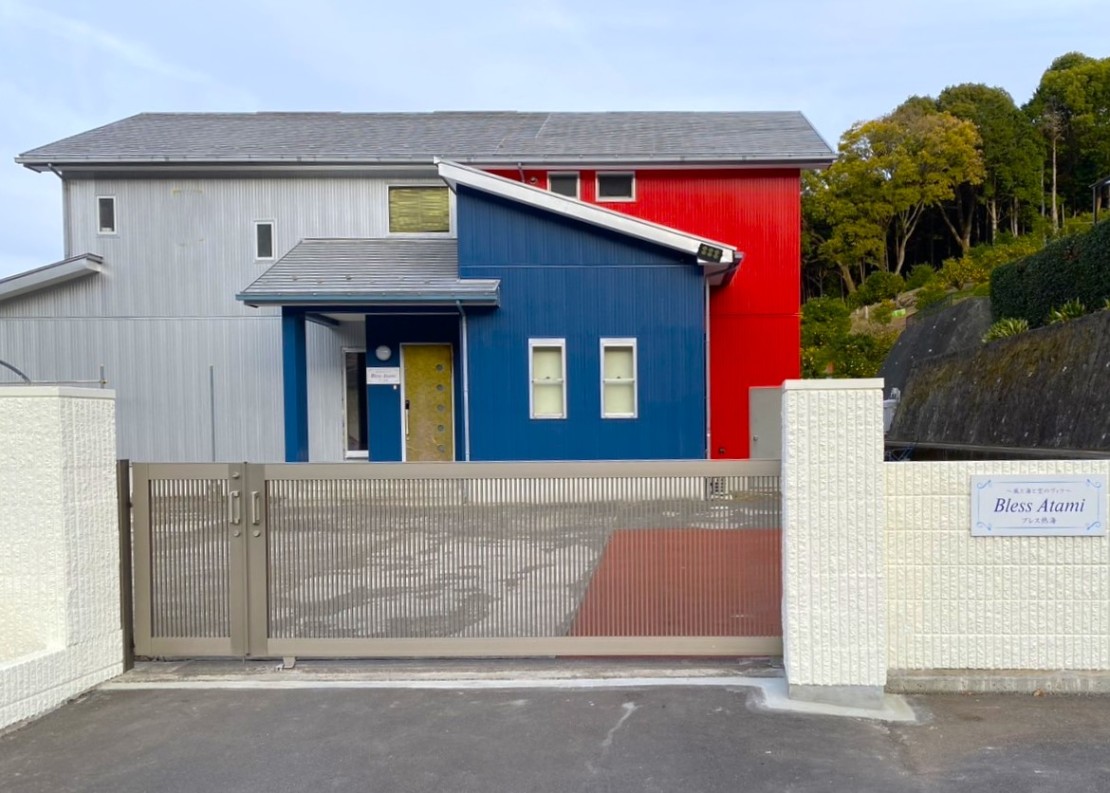 静岡県 熱海のコテージ｜ブレス熱海 2024年12月 リニューアルオープン！の写真：BBQ場は20名対応