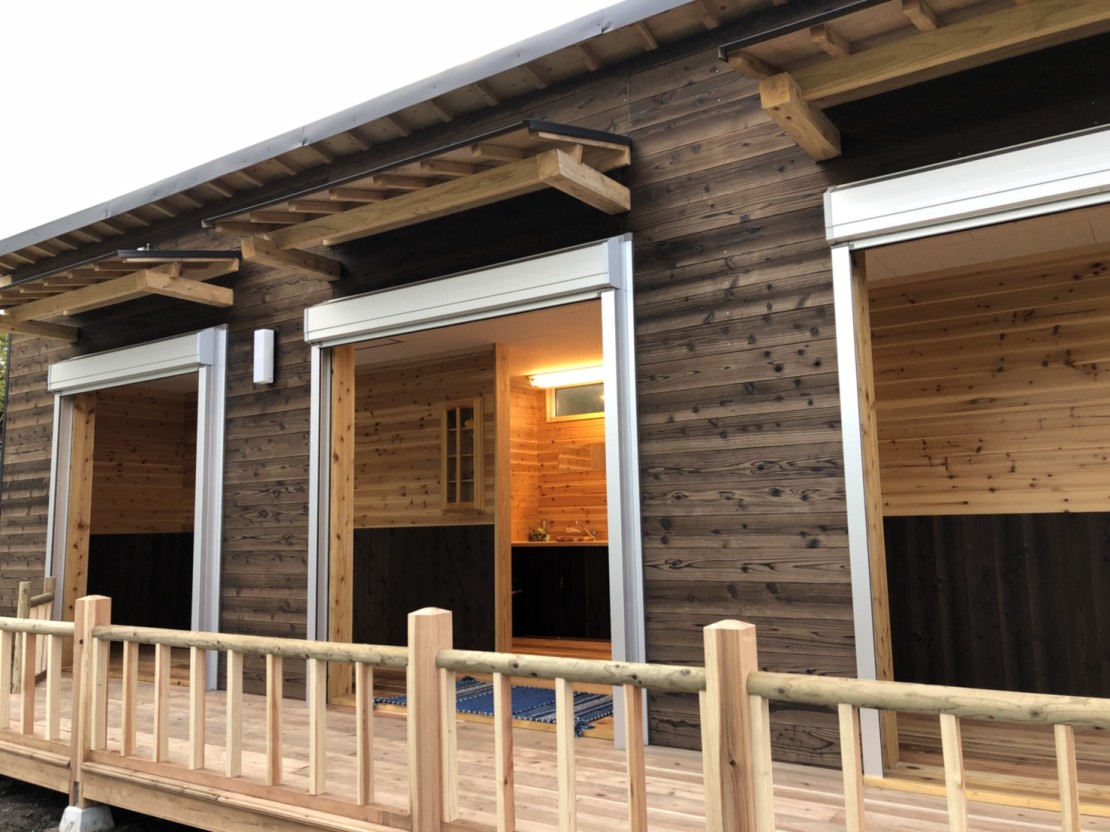 くじゅう花公園　キャンピングリゾート　花と星｜大分県・九重・久住・竹田・長湯｜シャワー･洗面棟です。