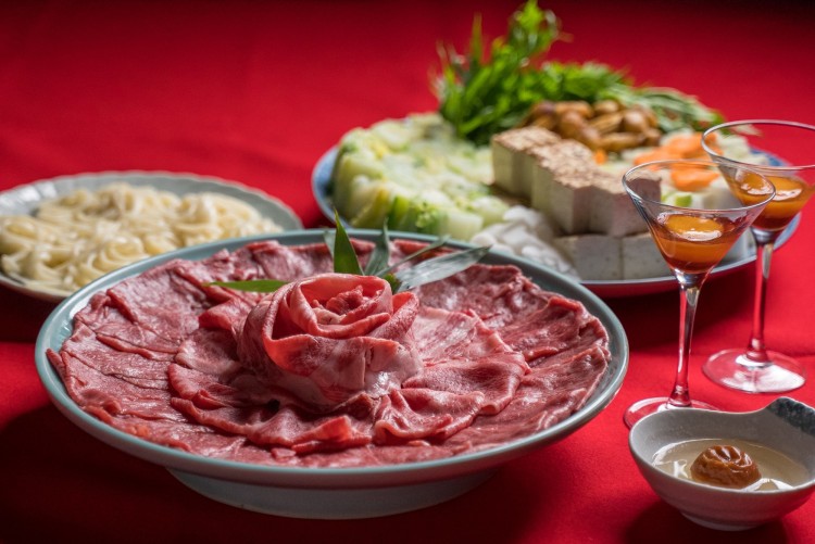 静岡県 熱海のコテージ｜御宿こごひの写真：特撰料理「魯山人風すき焼き」