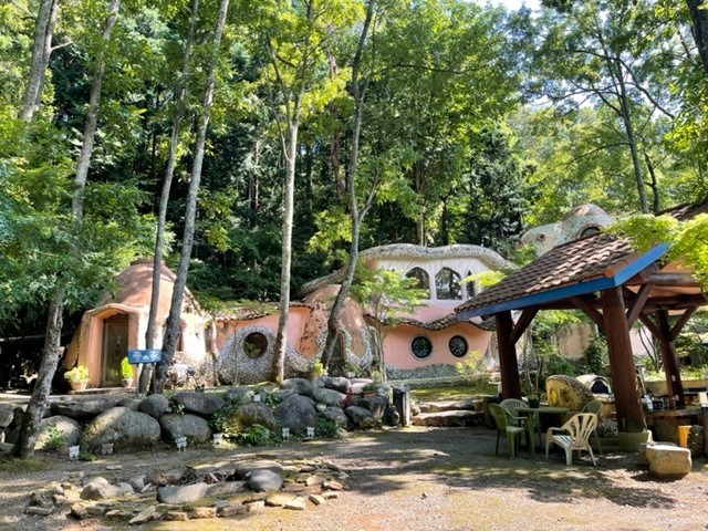 癒しの森スターヒルズ　夢の家｜静岡県・中伊豆｜森の中に佇む別荘