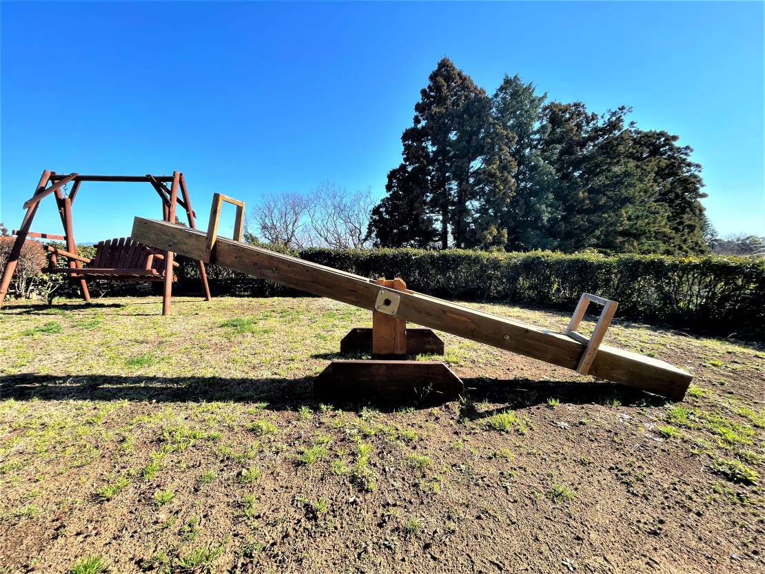 エイトワン伊豆高原｜静岡県・伊豆高原｜遊具（シーソー、ブランコ）