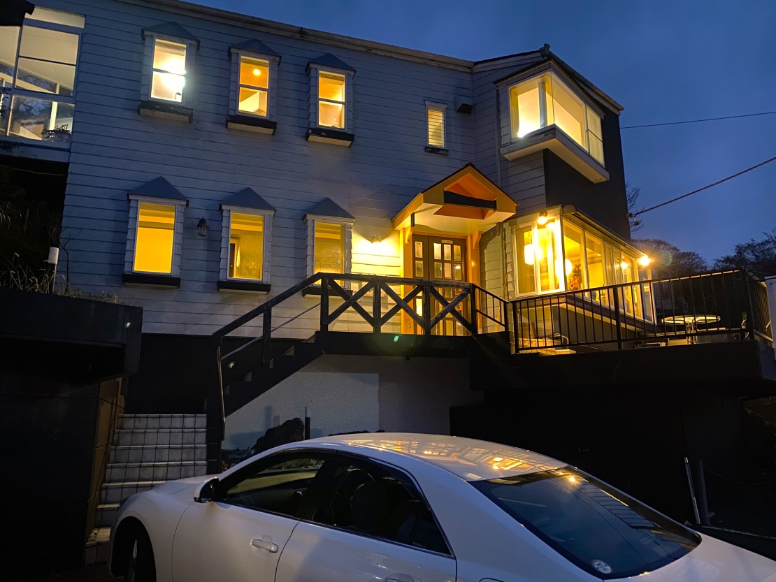 静岡県 伊豆高原のコテージ｜泊まれる居酒屋バルの写真：外観