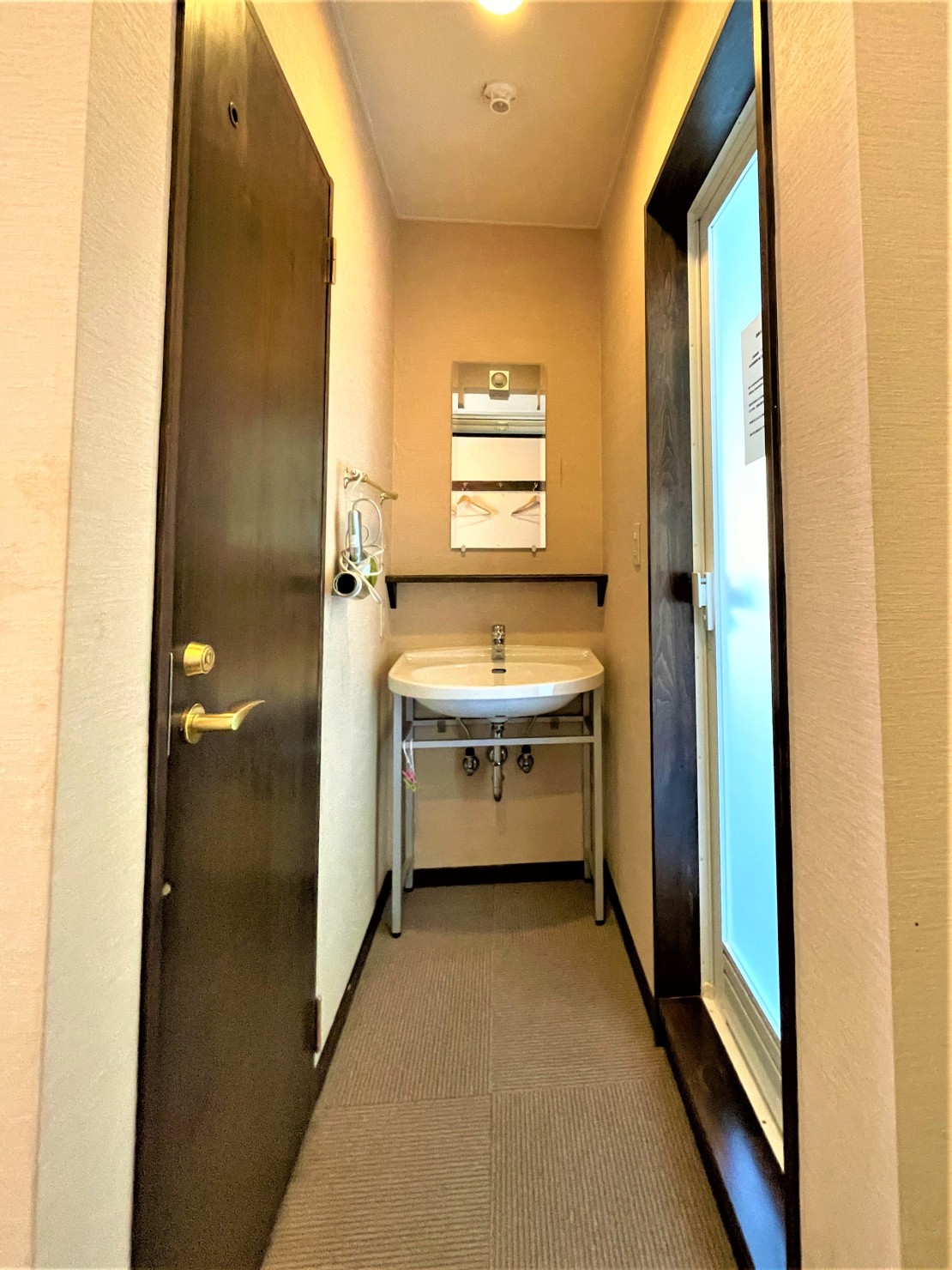 グループサンタフェ｜静岡県・伊豆高原｜寝室には全てパウダールーム、トイレ、浴室（温泉）付