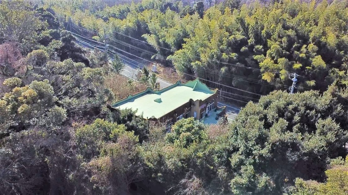 グループサンタフェ｜静岡県・伊豆高原｜自然に囲まれたロケーションです。