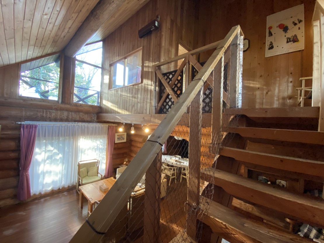 BACK YARD FOX　(バックヤードフォックス）｜静岡県・伊豆高原｜階段