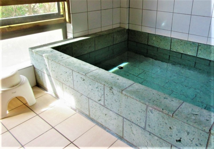 静岡県 熱海のコテージ｜熱海眺望亭の写真：浴室（熱海温泉）