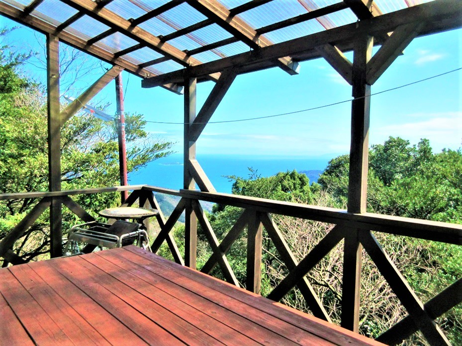 静岡県 熱海のコテージ｜熱海眺望亭の写真：デッキ