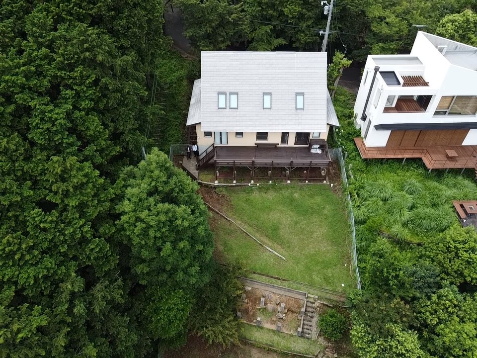 コットンハウス｜静岡県・東伊豆｜ドックランにはワンちゃん用シャワーをご用意しました