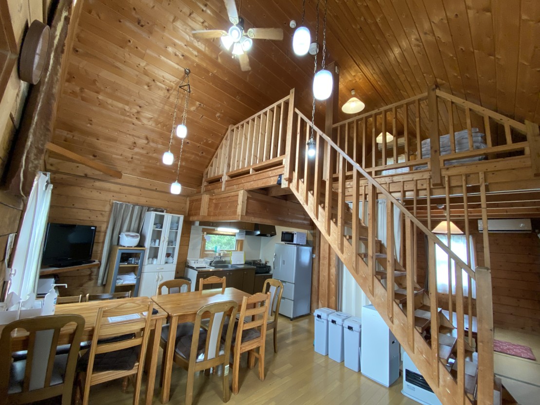 ログハウス　フリージアⅡ｜静岡県・東伊豆｜LDK