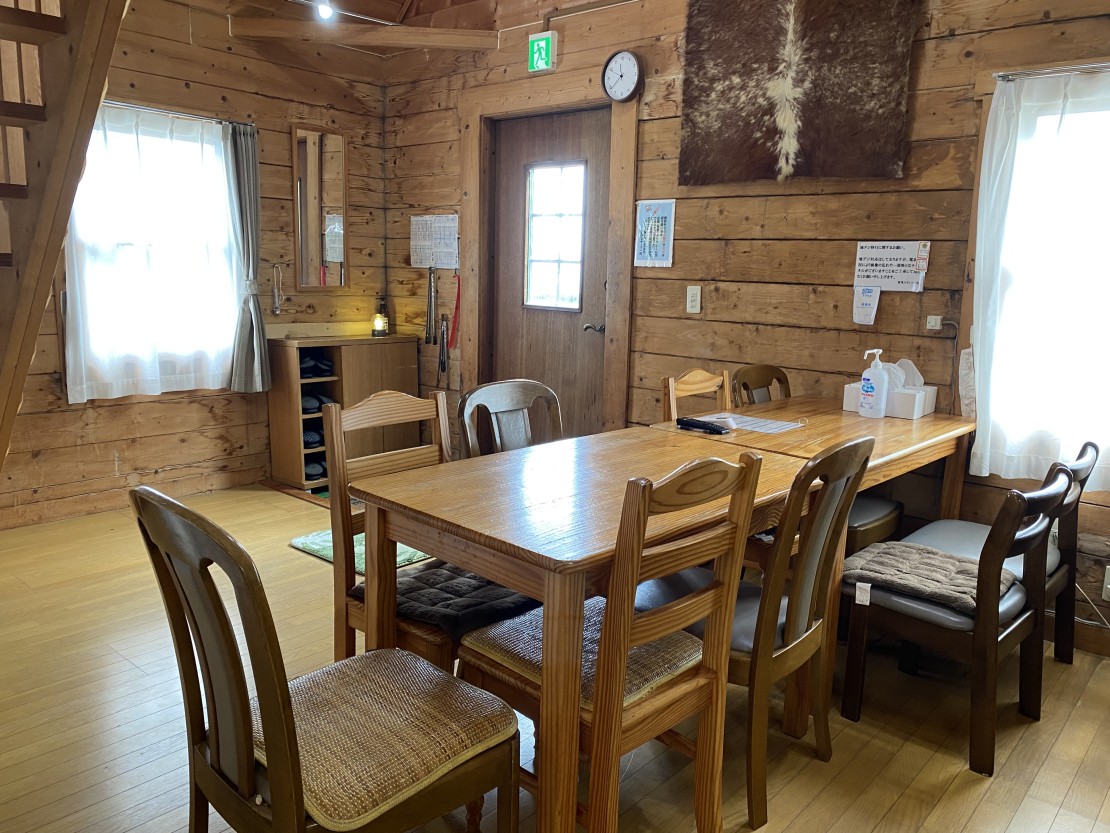 ログハウス　フリージアⅡ｜静岡県・東伊豆｜ダイニング