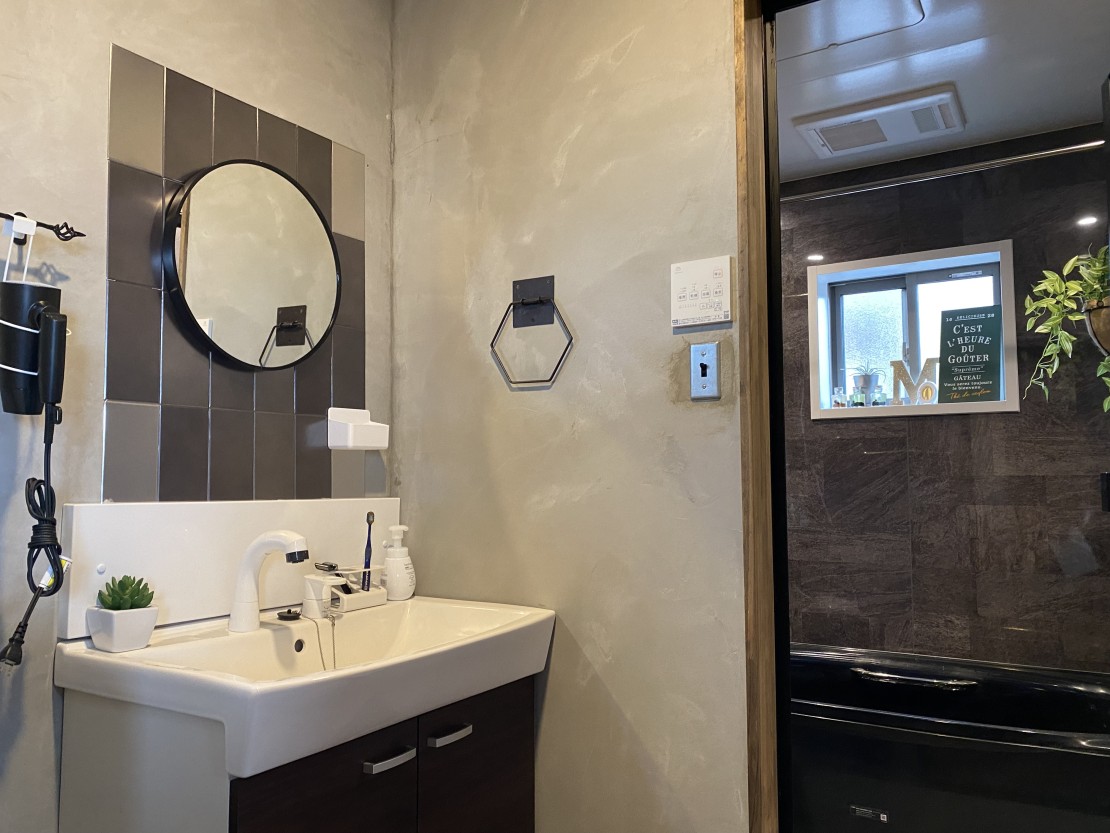 サウナ付プライベートヴィラ！！　グラッチェ伊豆｜静岡県・伊豆高原｜洗面所