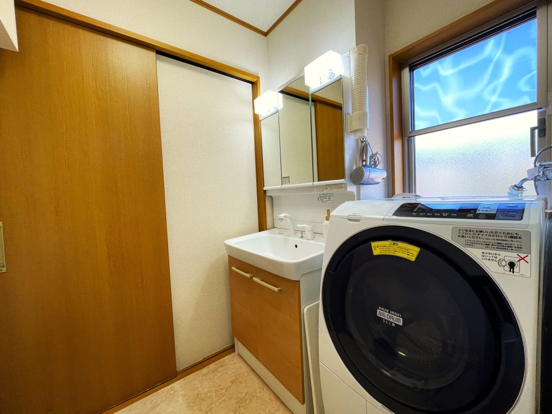 チヨックス西熱海｜静岡県・熱海｜パウダールーム　洗濯乾燥機