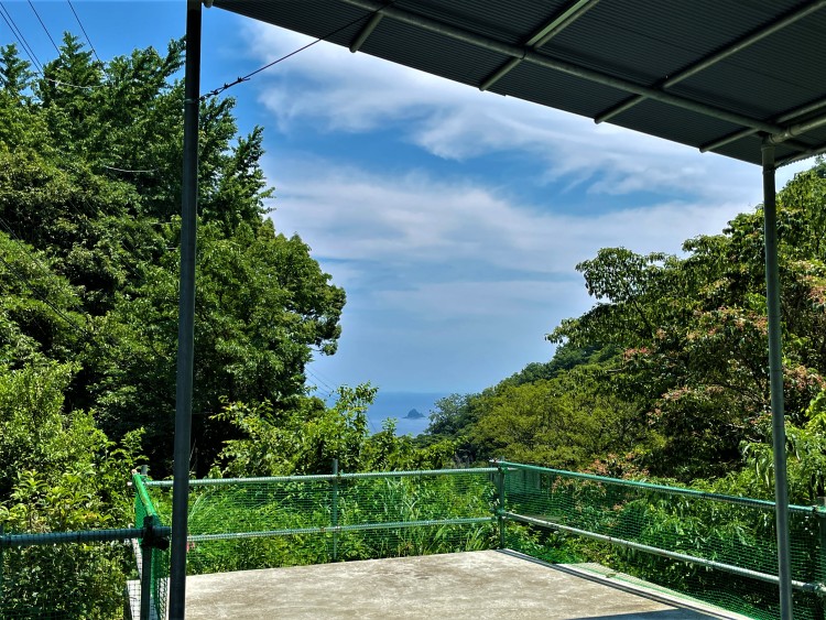 静岡県 伊東・宇佐美・川奈のコテージ｜伊東さつき会館の写真：専用BBQ場（屋根付き）