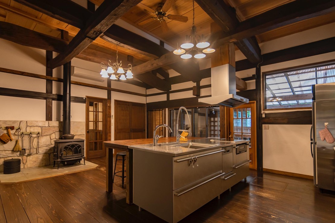 久右衛門　母屋棟｜千葉県・九十九里・銚子｜キッチン