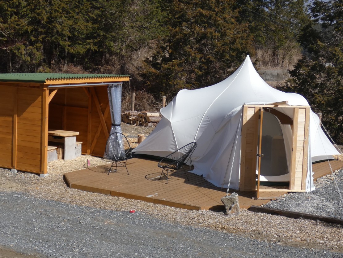 長野県 伊那・駒ヶ根・飯田・昼神のグランピング｜Stella Snow Campia 南信州　星空グランピング　“MOSS TENTS SITE”の写真：MOSS TENTS CAMP SITE(0311)