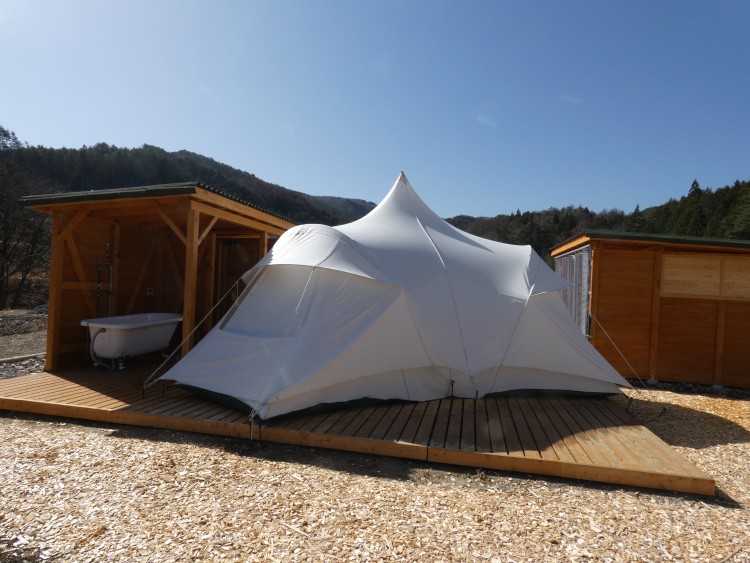 Stella Snow Campia 南信州　星空グランピング　“MOSS TENTS SITE”｜長野県・伊那・駒ヶ根・飯田・昼神のプラン写真｜曲線美溢れるコットン製テントの名品　glampinng仕様“MOSS TENTS" CAMP SITE【outdoor バス付き】