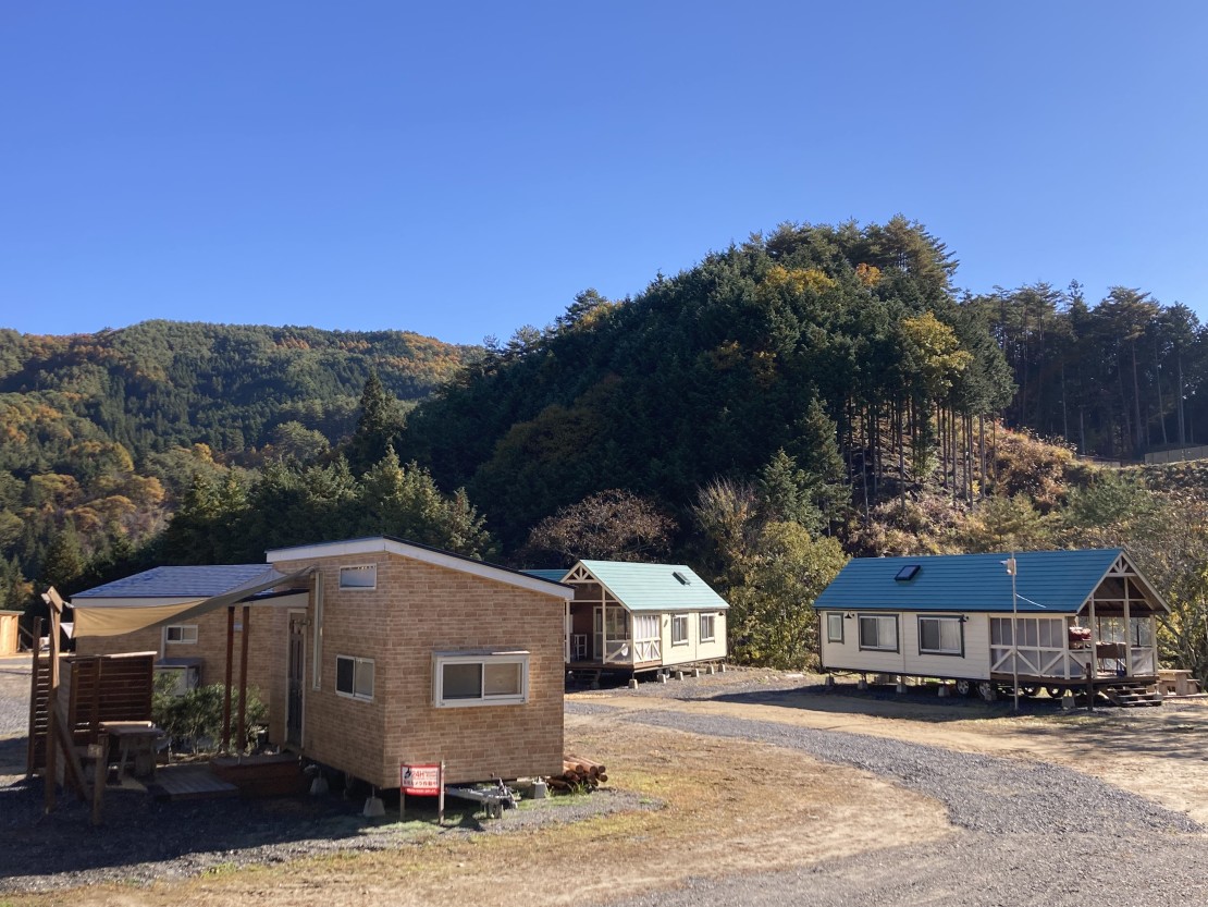 Stella Snow Campia 南信州　星空グランピング　“TINY HOUSE A・B”｜長野県・伊那・駒ヶ根・飯田・昼神｜全景(1103)