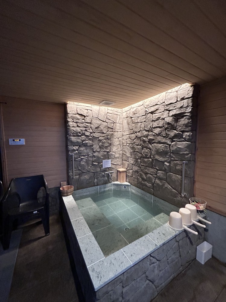 千葉県 館山・南房総のコテージ｜VILLA HALFMOON　【4LDK2棟/2LDK4棟】の写真：貸切風呂「ゆうみの湯」