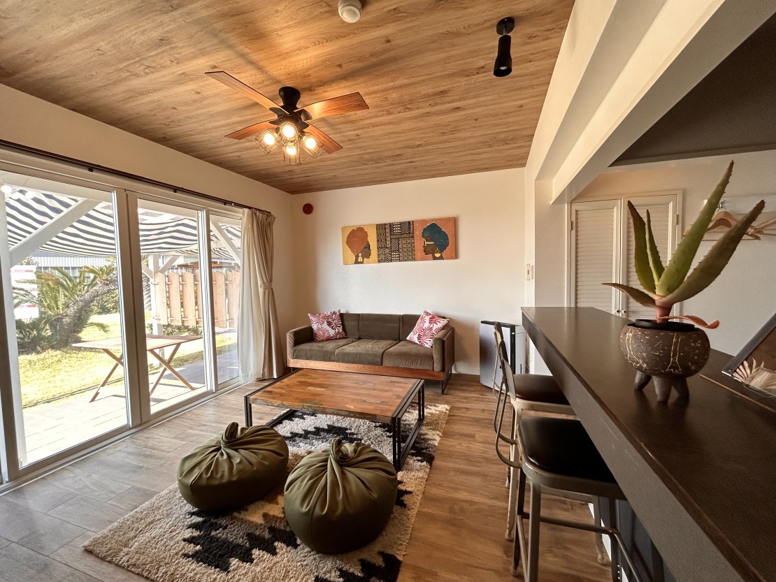 VILLA HALFMOON　【4LDK2棟/2LDK4棟】｜千葉県・館山・南房総｜使いやすい２LDKタイプ。
海辺の別荘のような滞在を。