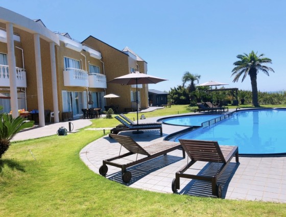 千葉県 館山・南房総の貸別荘・コテージ｜VILLA HALFMOON　【4LDK2棟/2LDK4棟】：ログハウス