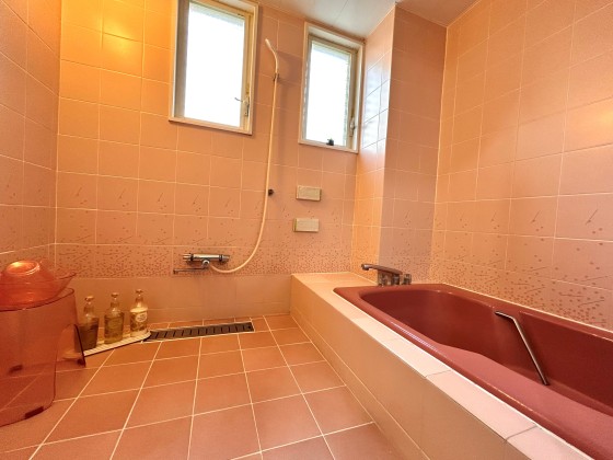 千葉県 館山・南房総の貸別荘・コテージ｜VILLA HALFMOON　【4LDK2棟/2LDK4棟】：バス・トイレ