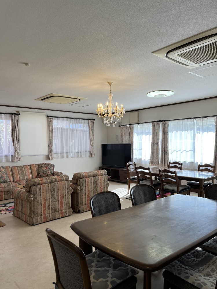 千葉県 九十九里・銚子のコテージ｜憩いの家　ふらっとin九十九里浜　本館の写真：圧巻の広々リビング30畳