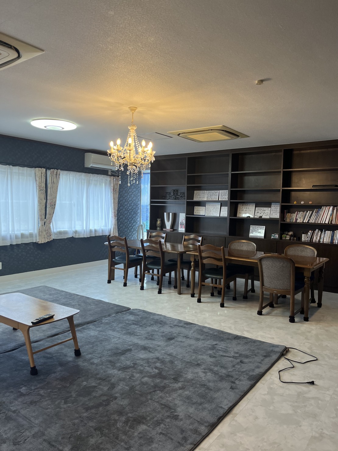 憩いの家　ふらっとin九十九里浜　本館｜千葉県・九十九里・銚子｜リビング30畳ですので、皆さま全員
ゆったり寛げます！