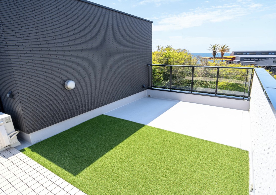 BASK HOTA｜千葉県・木更津・君津・富津｜ルーフトップから海をご覧いただけます。
天気の良い日には富士山もご覧いただけます！