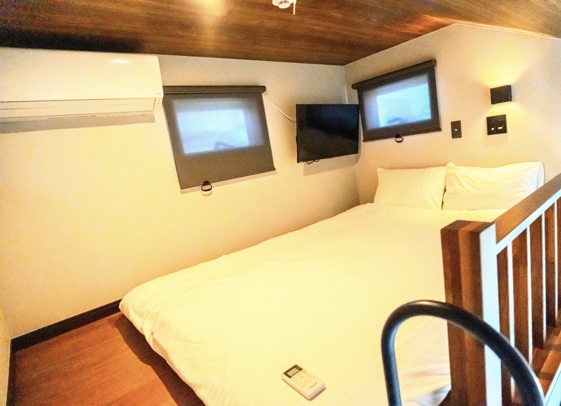 BASE 1901｜千葉県・木更津・君津・富津｜コテージ棟

ロフト部にダブル布団
1階はペット就寝可です！