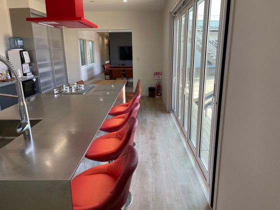 静岡県 磐田・袋井・掛川の貸別荘・コテージ｜カネトヨベース：キッチン