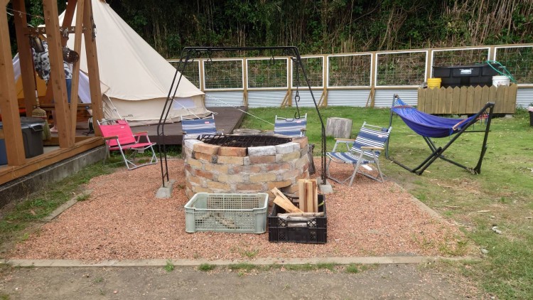千葉県 館山・南房総のグランピング｜Farmers Fieldzの写真：手作りの焚き火台の用意もあります