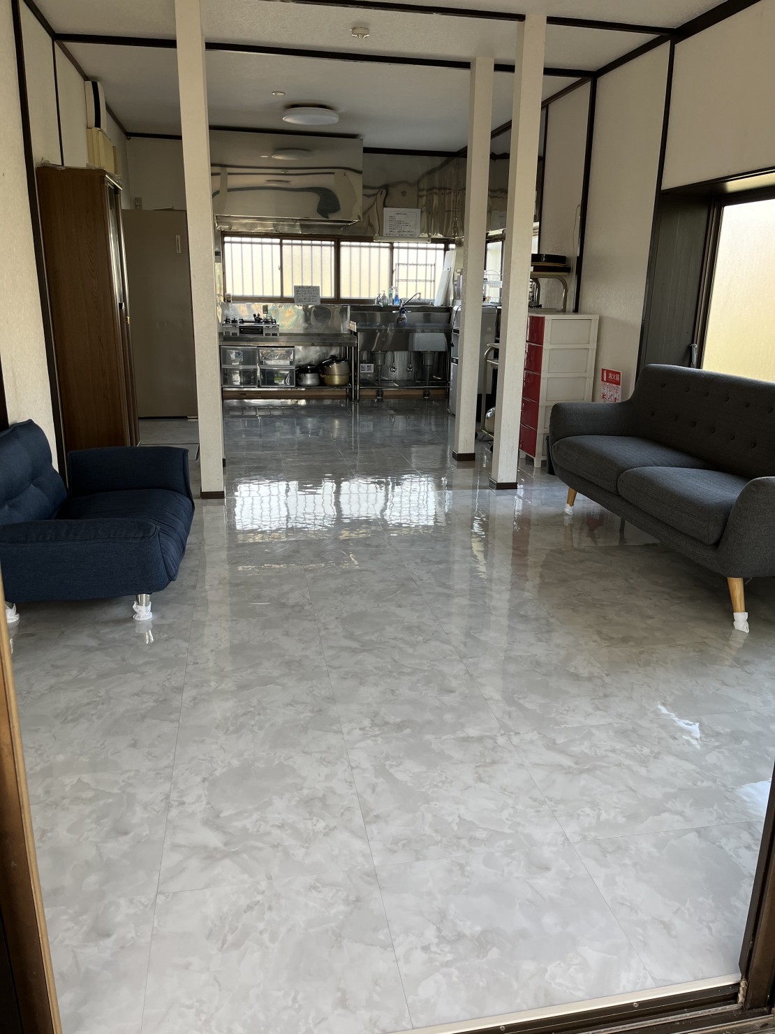 憩いの家ふらっと別館和風なコテージ古民家hoo！｜千葉県・九十九里・銚子｜リビングでゆったりソファー