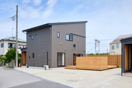 千葉県 九十九里・銚子の貸別荘・コテージ｜THE Air一宮　-North-　北棟：無料駐車場