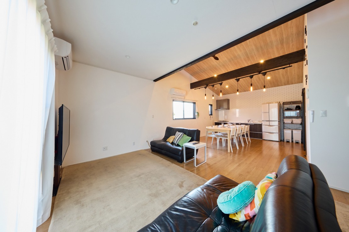 THE Air一宮　-South-　南棟｜千葉県・九十九里・銚子｜開放感のある吹き抜け勾配天井