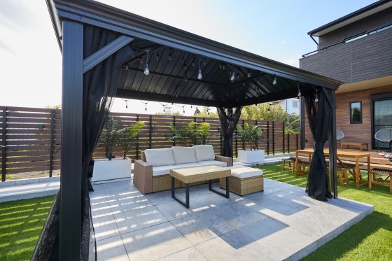 千葉県 九十九里・銚子の貸別荘・コテージ｜シーガーデン：屋根付きBBQ